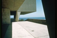 Milwaukee Art Museum (originally Milwaukee War Memorial), Milwaukee, Wisconsin, 1952-57. Exterior